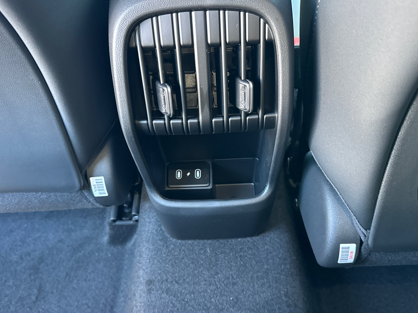New 2026 Hyundai Kona Limited FWD image 25
