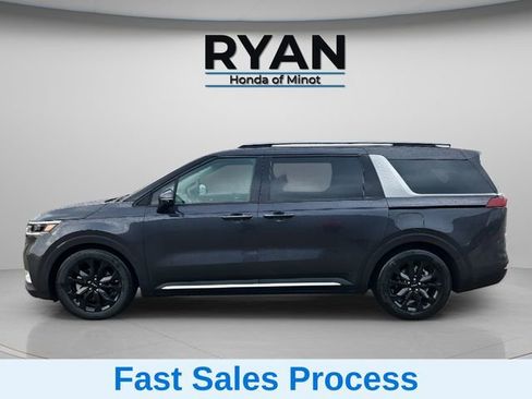 Used 2023 Kia Carnival SX Prestige FWD image 9
