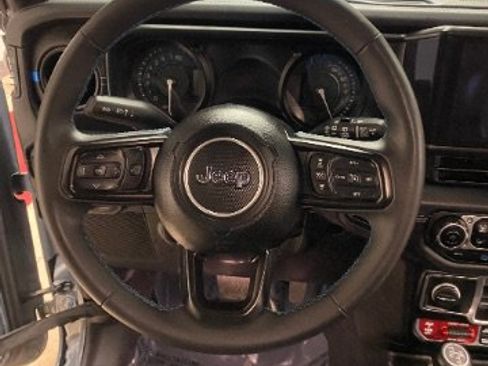 Used 2024 Jeep Wrangler Unlimited Rubicon 4xe AWD/4WD image 23