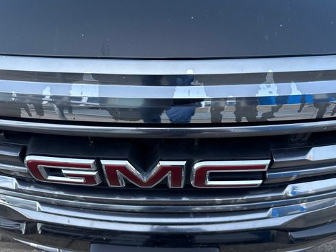 Used 2020 GMC Acadia AT4 w/ Driver Alert Package II AWD/4WD image 4