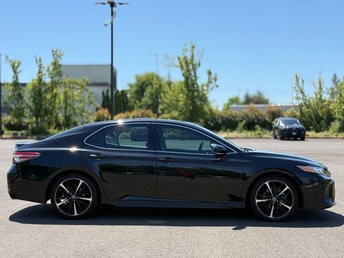 Used 2024 Toyota Camry SE AWD/4WD image 6