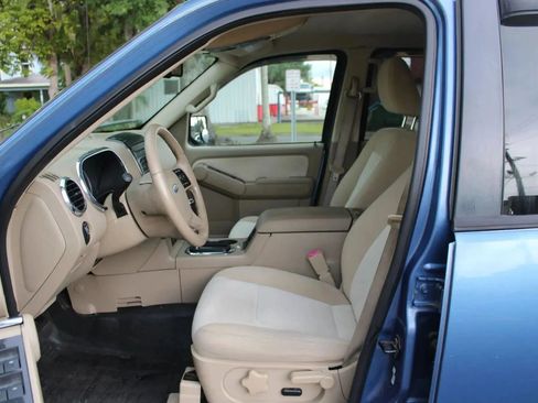Used 2009 Ford Explorer Sport Trac XLT RWD image 6