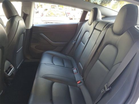 Used 2020 Tesla Model 3 Long Range image 13