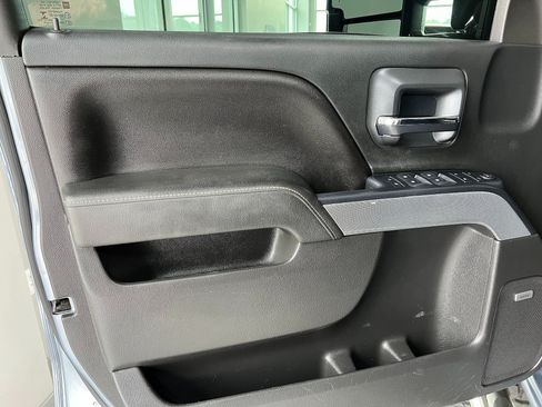 Used 2015 Chevrolet Silverado 2500 LT w/ LT Convenience Package AWD/4WD image 8