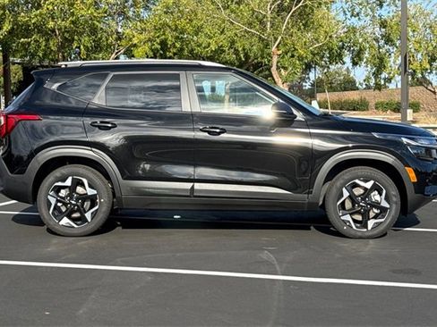 New 2026 Kia Seltos S image 3