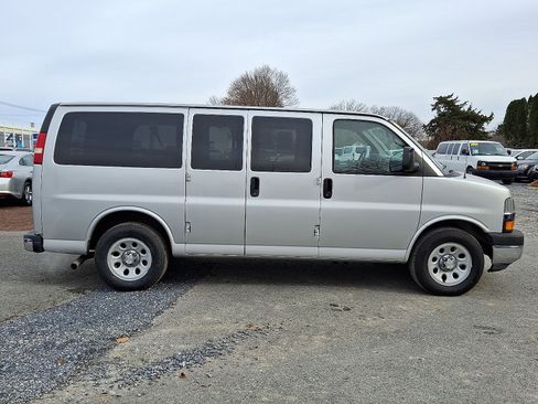 Used 2014 Chevrolet Express 1500 LT w/ LT Preferred Equipment Group image 8