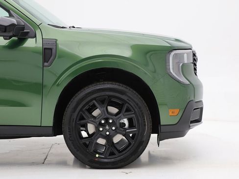 New 2025 Ford Maverick Lariat w/ Black Appearance Package image 3