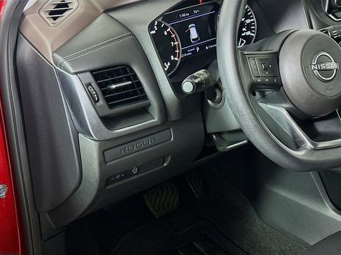 Used 2023 Nissan Rogue S FWD image 17