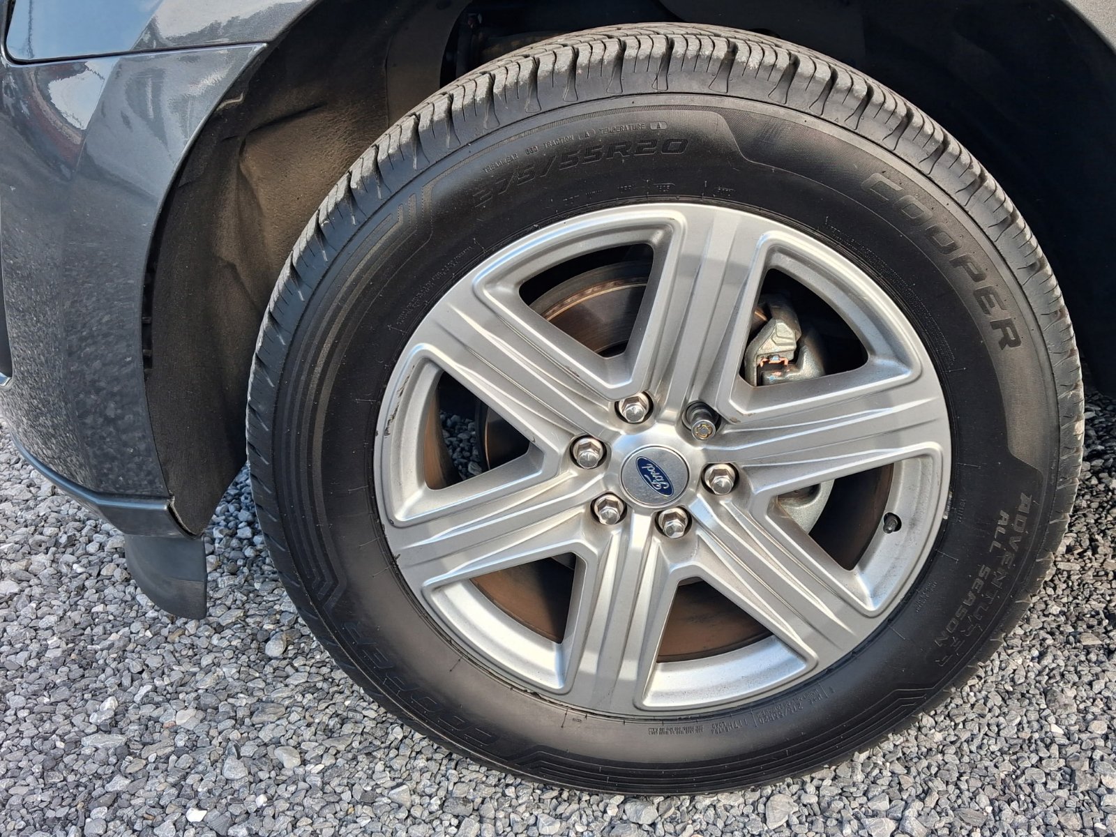 Used 2020 Ford Expedition XLT w/ Equipment Group 202A AWD/4WD image 7