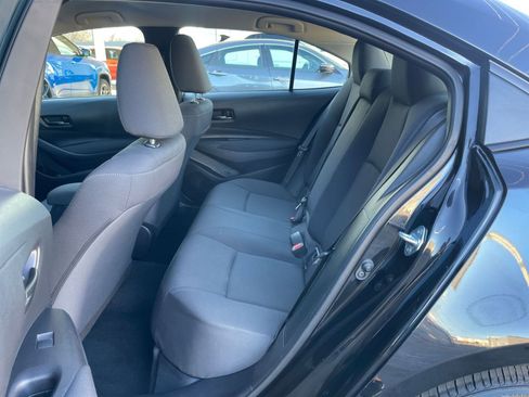 Used 2025 Toyota Corolla LE image 23