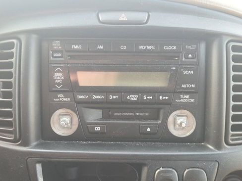 Used 2002 MAZDA Tribute ES image 18