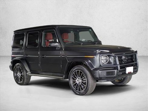 Used 2022 Mercedes-Benz G 550 image 3