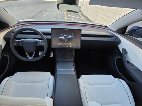 Used 2024 Tesla Model 3 Performance image 2