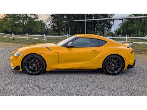 Used 2023 Toyota Supra Premium image 4