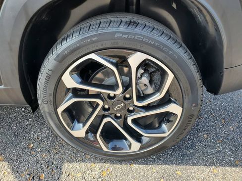 Used 2024 Chevrolet Trax RS w/ Driver Confidence Package FWD image 30