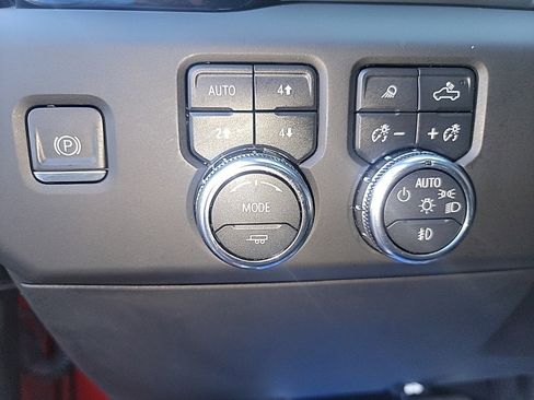 Used 2024 GMC Sierra 1500 Denali w/ Denali Reserve Package image 13