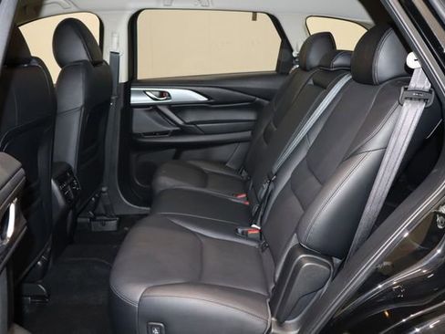 Used 2022 MAZDA CX-9 Touring image 11