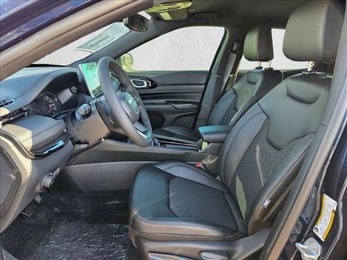 New 2026 Jeep Compass Latitude AWD/4WD image 4