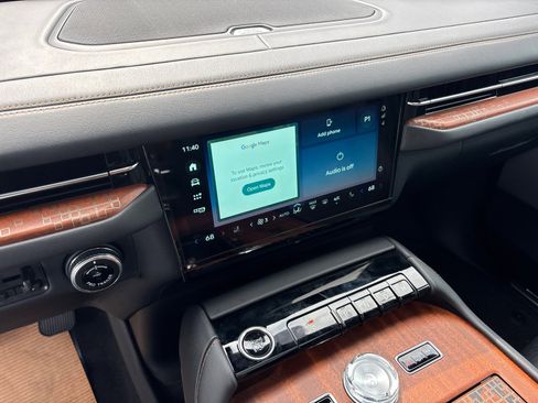 New 2025 Lincoln Navigator L Black Label image 21