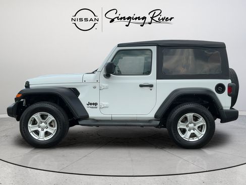Used 2021 Jeep Wrangler Sport AWD/4WD image 4