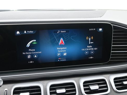 Used 2022 Mercedes-Benz GLS 450 4MATIC image 17