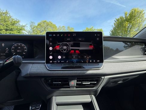 New 2026 Volkswagen Tiguan S AWD/4WD image 18