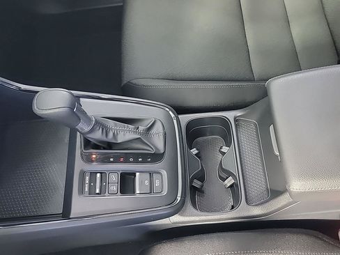 Certified 2025 Honda CR-V EX image 33