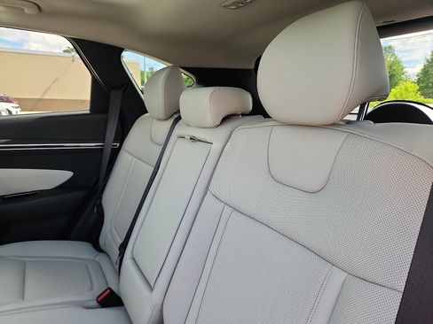 Certified 2024 Hyundai Tucson Limited AWD/4WD image 26