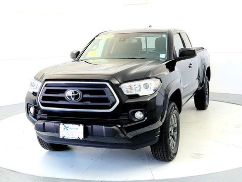 Used 2023 Toyota Tacoma SR5 AWD/4WD image 2
