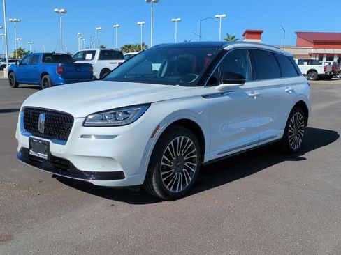 Used 2022 Lincoln Corsair Reserve w/ Equipment Group 201A AWD/4WD image 7