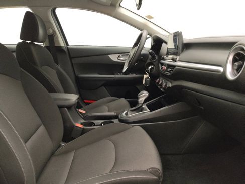 Used 2023 Kia Forte LXS image 21