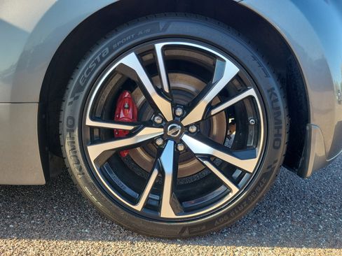 Used 2018 Nissan 370Z Touring Sport image 7