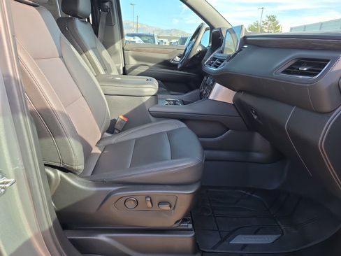 Used 2024 Chevrolet Tahoe Z71 w/ Luxury Package image 29