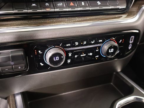 Used 2023 Chevrolet Silverado 1500 RST image 7