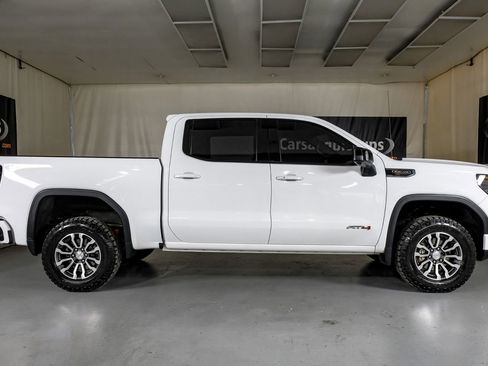 Used 2023 GMC Sierra 1500 AT4 image 5