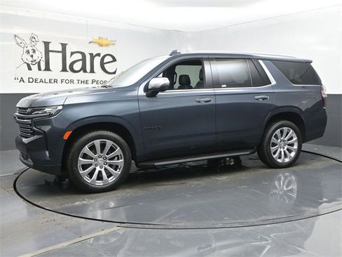 Used 2021 Chevrolet Tahoe Premier w/ Premium Package image 33