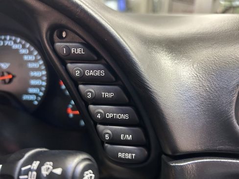 Used 2002 Chevrolet Corvette Convertible w/ Preferred Equipment Group2 image 13