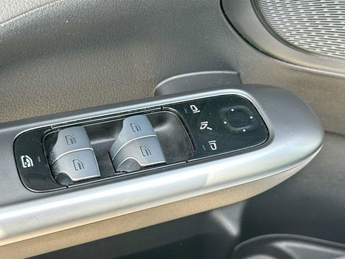 Used 2026 Mercedes-Benz C 300 Sedan image 17