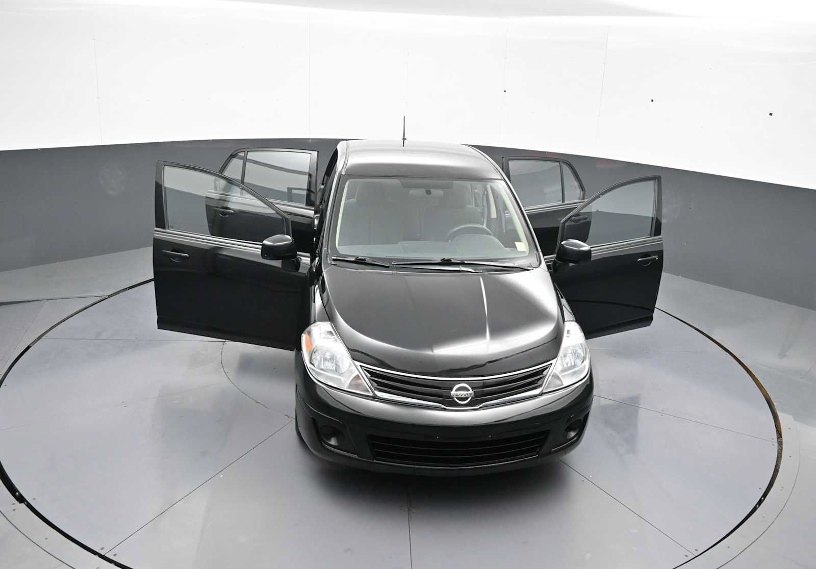 Used 2011 Nissan Versa 1.8 S FWD image 44