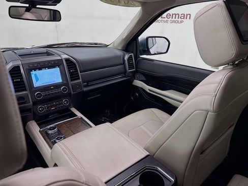 Used 2019 Ford Expedition Platinum image 25
