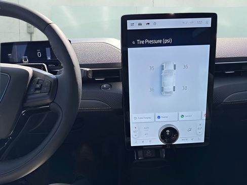 Used 2025 Ford Mustang Mach-E Premium image 18