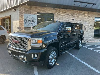 Used 2016 GMC Sierra 2500 Denali w/ Duramax Plus Package