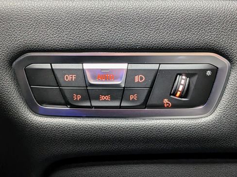 Used 2023 BMW X7 M60i w/ M Sport Professional Package image 40