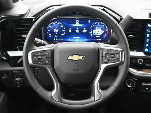 New 2026 Chevrolet Silverado 2500 LT w/ Leather Package AWD/4WD image 23