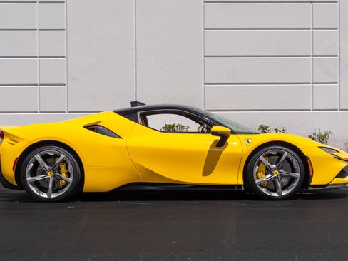 Used 2021 Ferrari SF90 Stradale AWD/4WD image 17