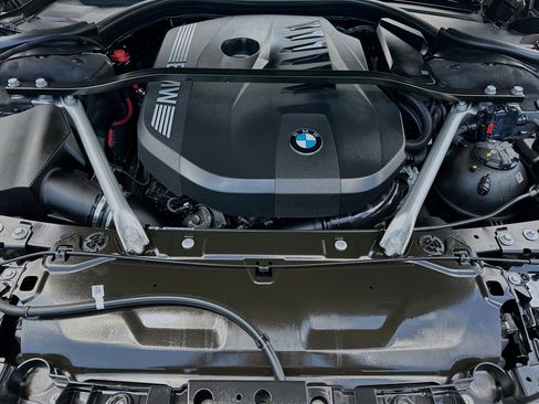 Certified 2024 BMW 740i w/ Premium Package 2 image 34