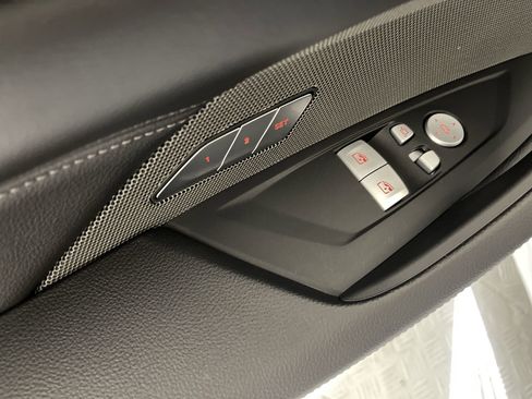 Used 2026 BMW 430i Coupe w/ M Sport Package image 19