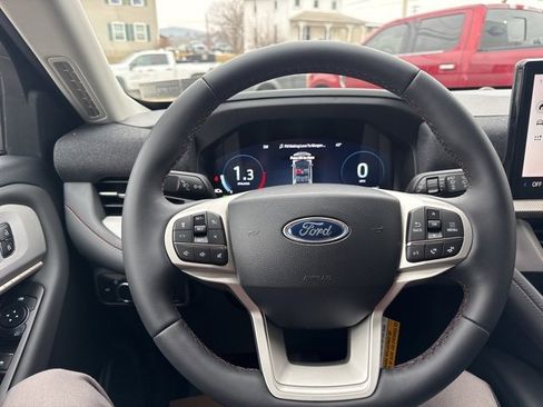 New 2026 Ford Explorer Active image 19