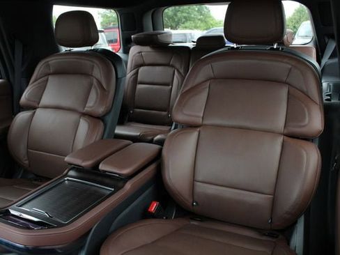 New 2026 Lincoln Navigator Reserve AWD/4WD image 20