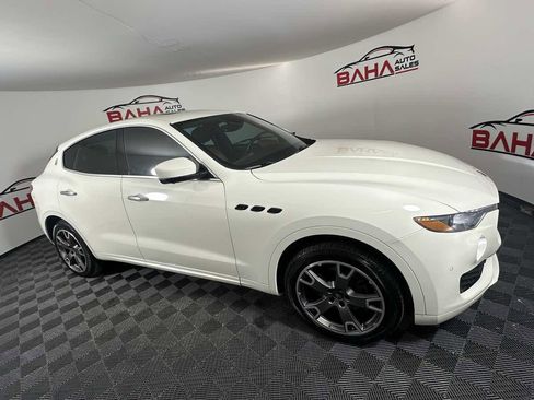 Used 2021 Maserati Levante image 11